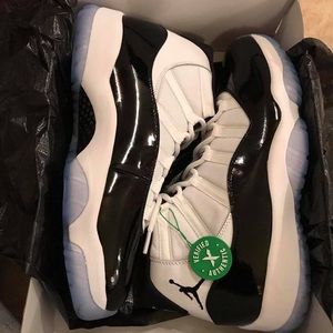 Air Jordan 11s Concord